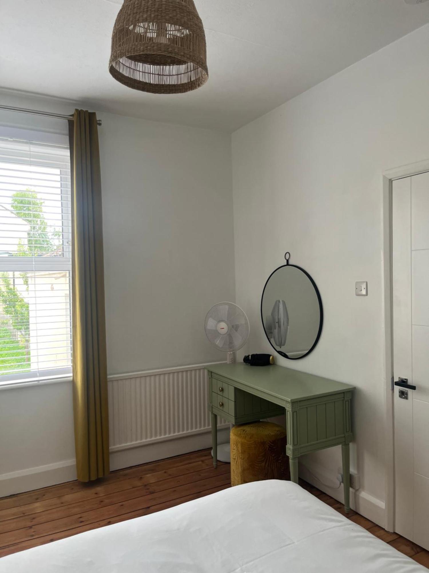 Spacious And Stylish Home Bath Kültér fotó